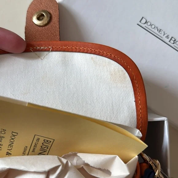 DOONEY AND BOURKE Orange Flap Wristlet NEW WITH TAGS. - Picture 7 of 12